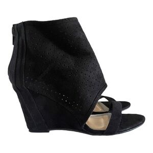 Mark & Maddux Black Open Toe Faux Suede Cut Out‎ Wedge Booties